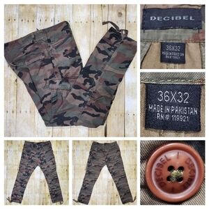 Decibel Men's Woodland Camo Cargo Pants 36x32 EUC 8 Pockets Cuff Ties Baggy Cut